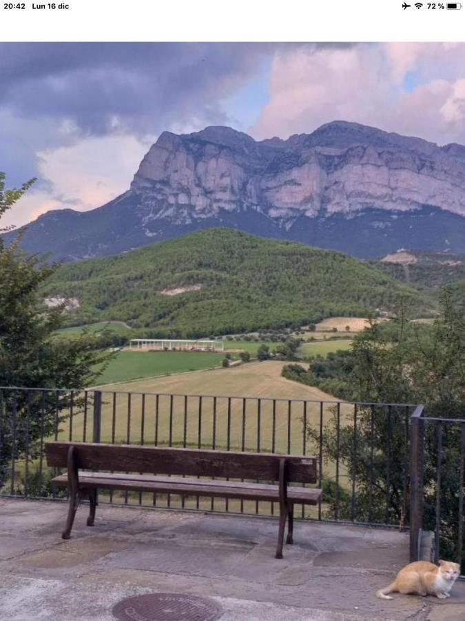 Preciosas Vistas A La Montana, Luminoso Y Acogedor El Pueyo de Araguas
